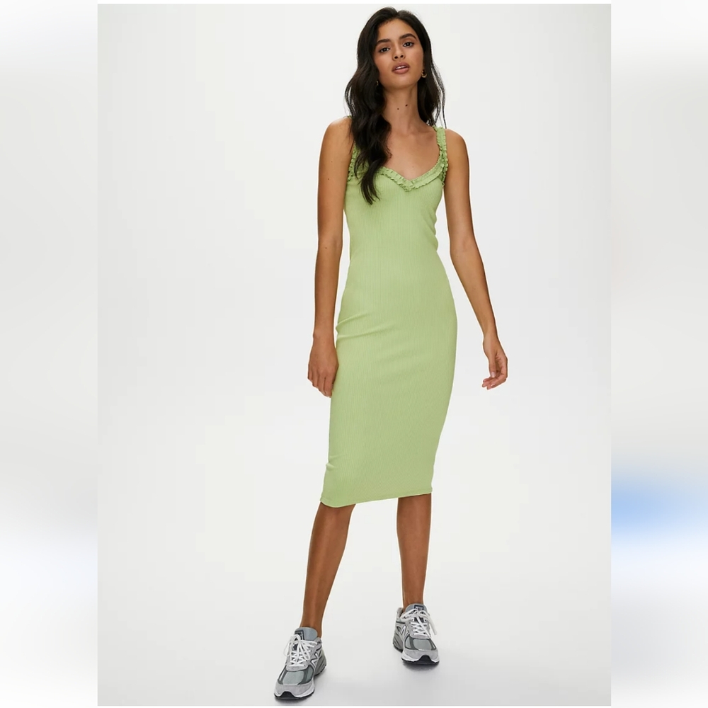 Wilfred Light Green Ribbed Midi Dress